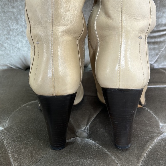 Costume National Italy butter soft leather heeled boots - Picture 5 of 9